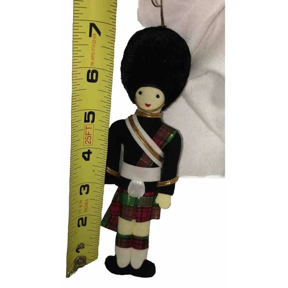Vtg Felt Tartan Plaid Bearskin Scots Scottish Guard Kilt Doll Christmas Ornament